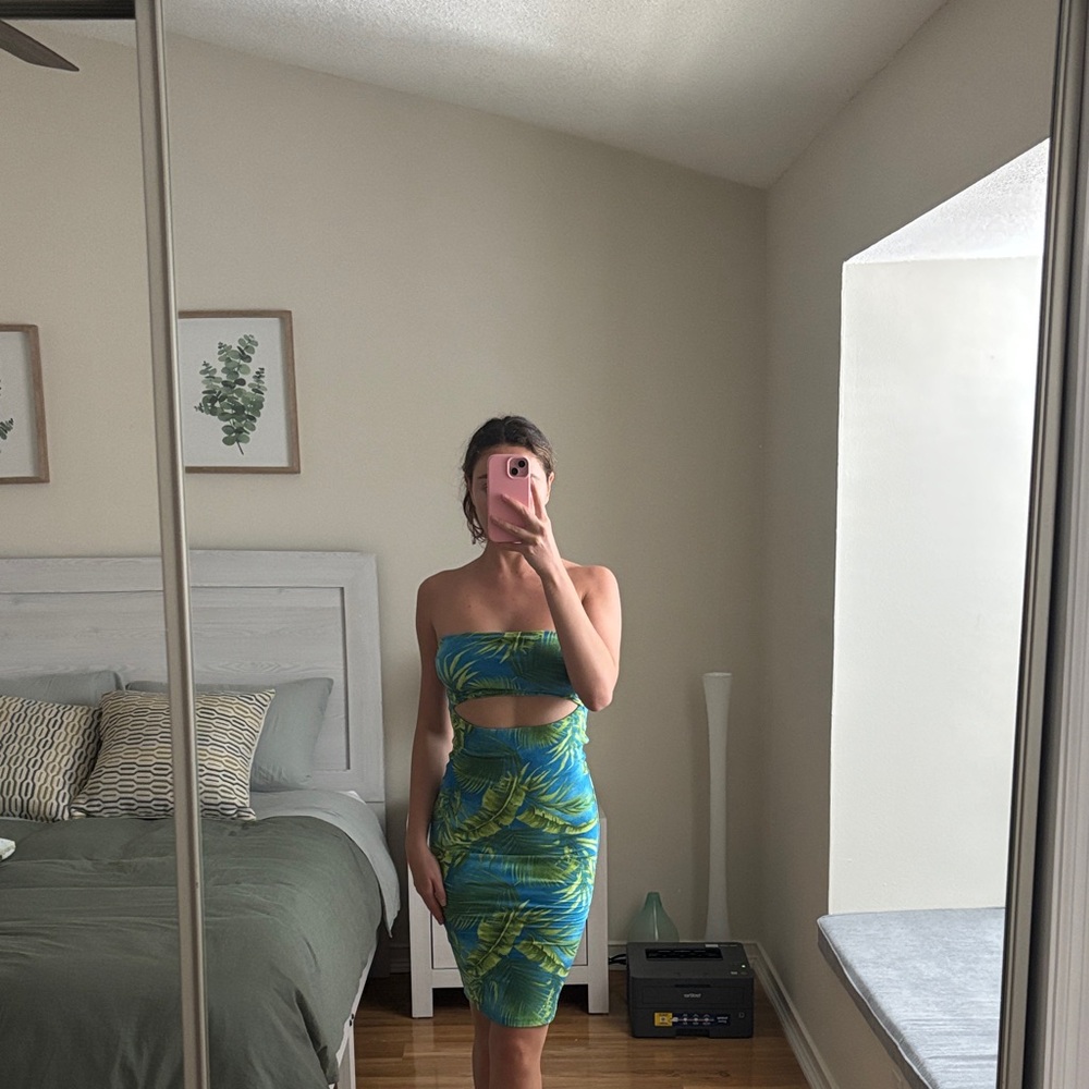 Forever 21 Vibrant Blue and Green Leaf Print Dress